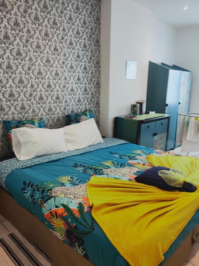 Appartement Blanc De Tardy