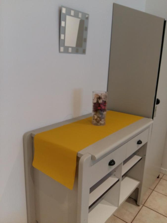 Appartement Blanc De Tardy